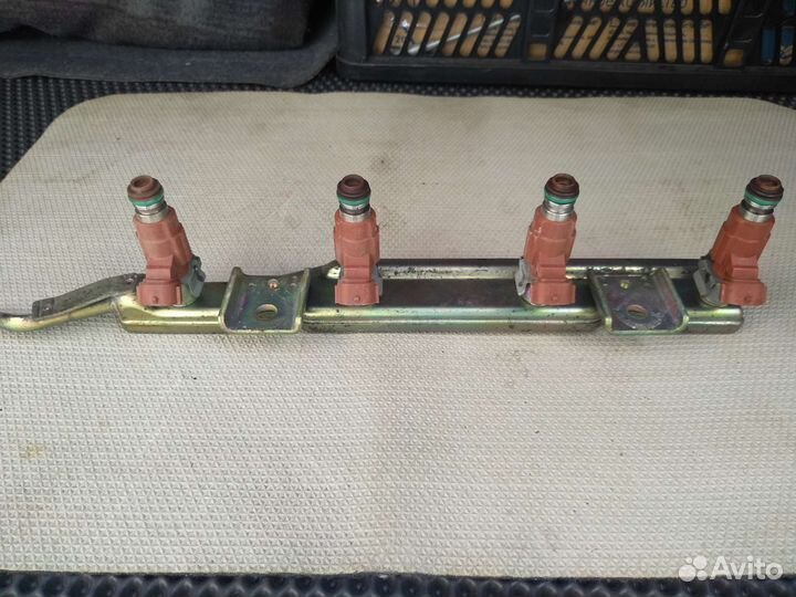 Топливная рампа Nissan QG18DE