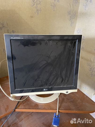 Монитор LG