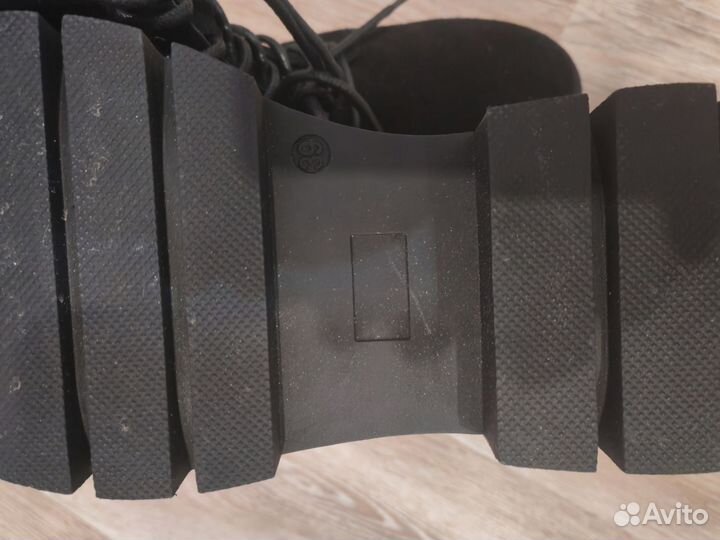 Зимние полусапожки, 39 размер. Новые