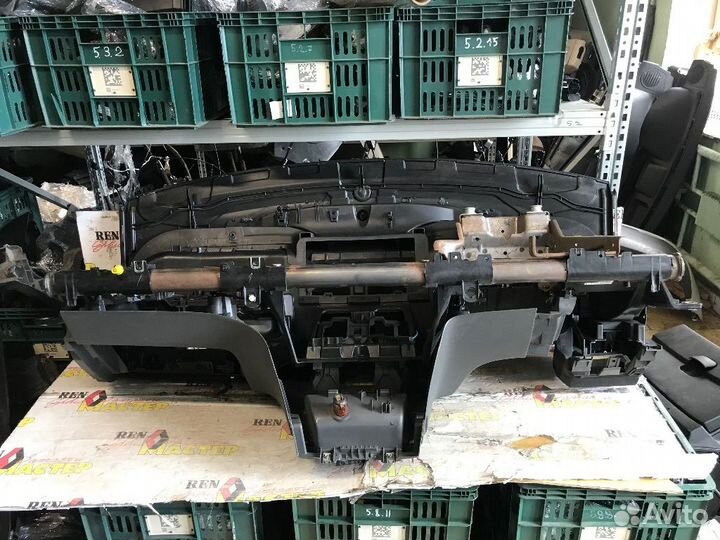 Панель передняя салона (торпедо) Ford Focus 2 поко