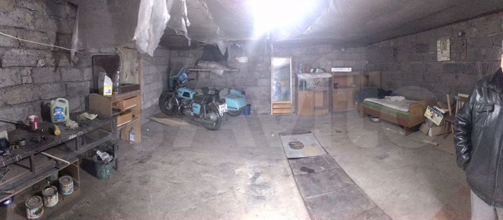 Гараж, > 30 м²