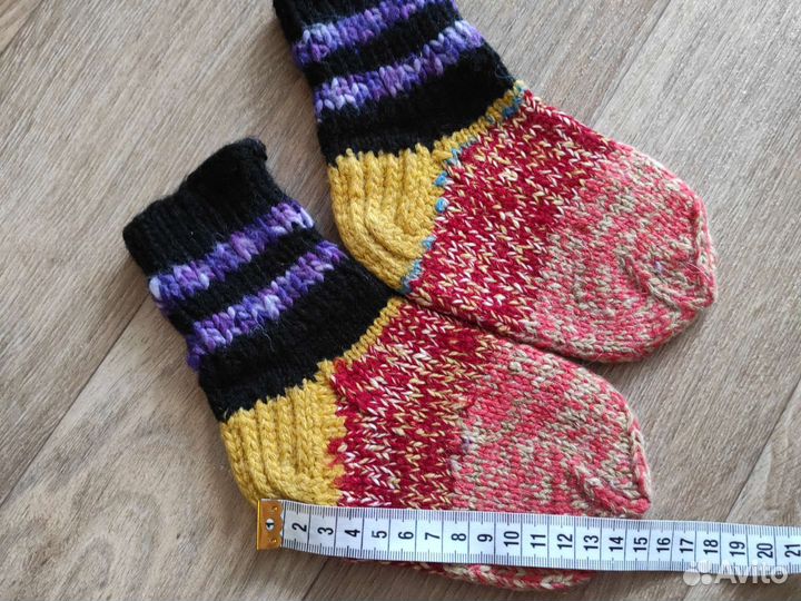 Носки и варежки вязаные детские