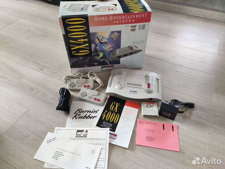 Игровая приставка Amstrad GX4000 PAL, начало 90х