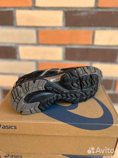 Кроссовки мужские asics