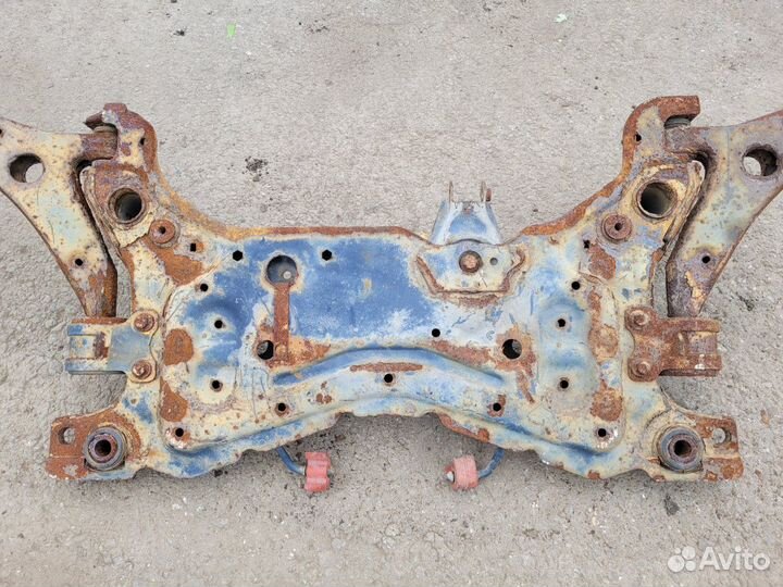 Подрамник передний на Ford Focus 2 рест