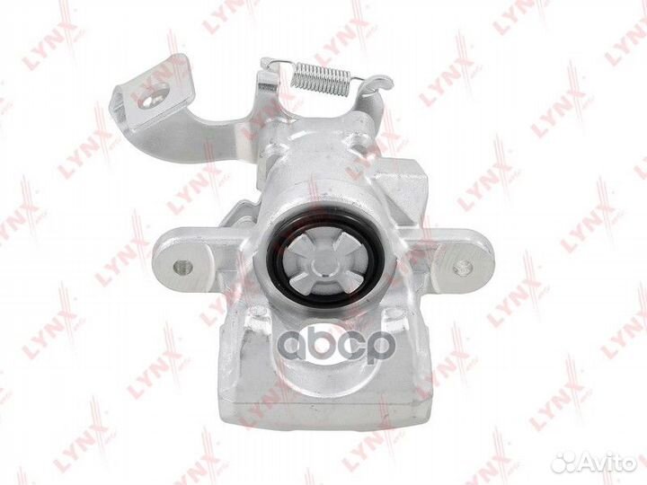 Суппорт тормозной зад лев toyota Auris E15