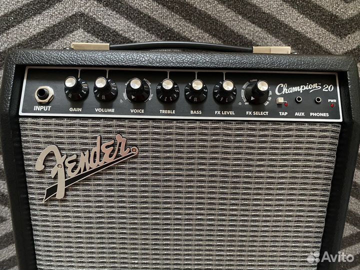 Комбоусилитель (комбик) Fender Champion 20