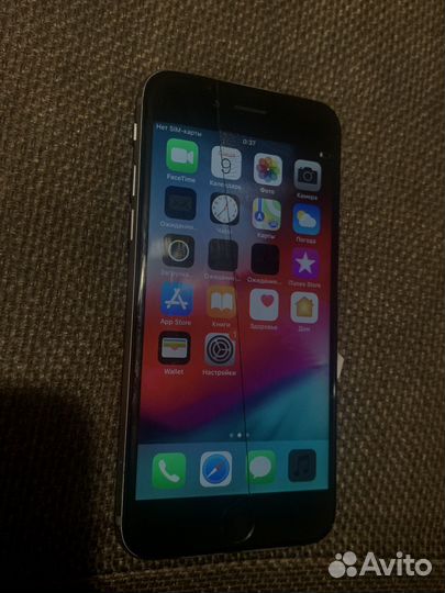 Телефон iPhone 6