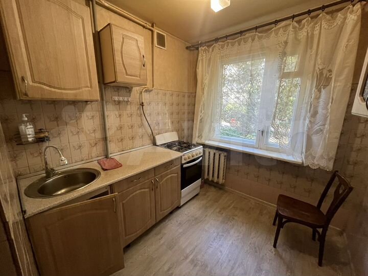 2-к. квартира, 40,2 м², 1/5 эт.