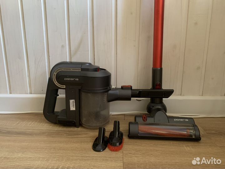 Пылесос вертикальный polaris