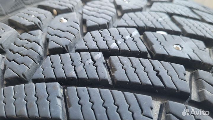 Gislaved Nord Frost 200 SUV 225/65 R17 106T