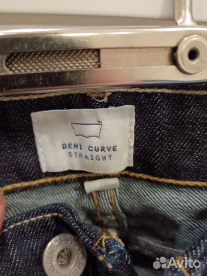 Джинсы женские levis demi curve 28/34, оригинал