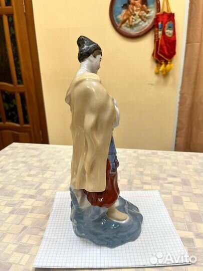 Статуэтка «Майская ночь«