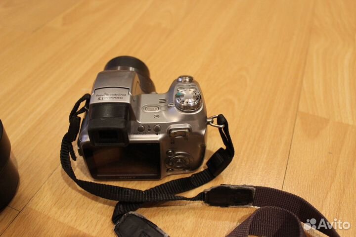 Фотоаппарат Sony DSC-H1