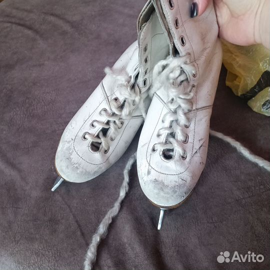 Коньки фигурные натуральная кожа размер 36