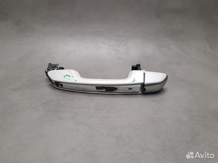 Ручка двери передней правой R Lexus LX