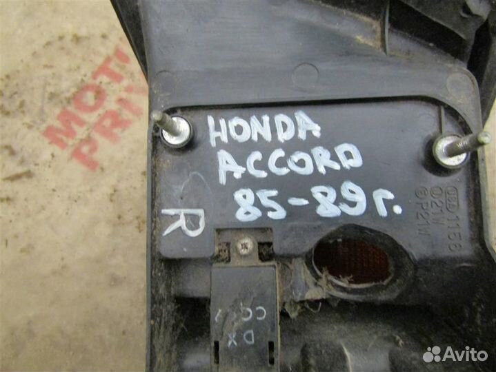 Фонарь задний правый honda accord 3 (1985-1989)