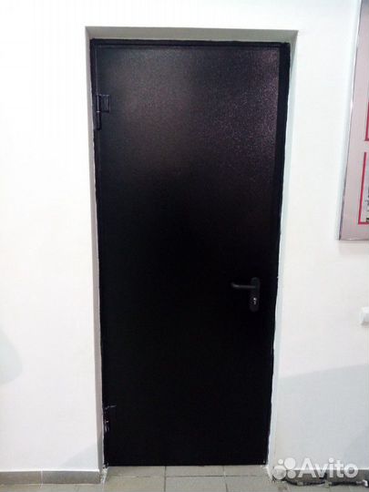 Дверь металлическая (входная)