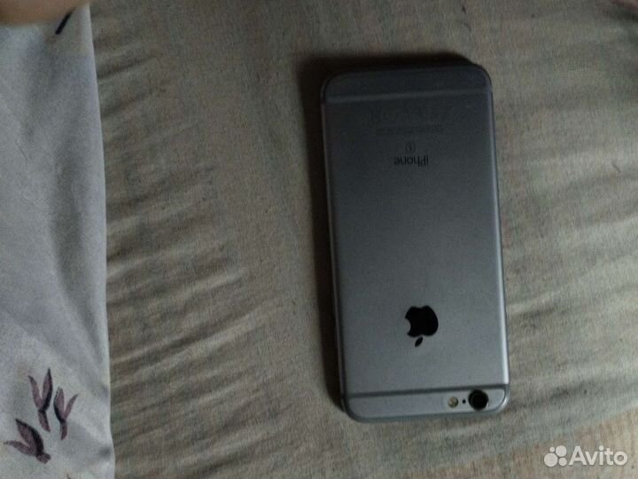 Телефон iPhone 6s