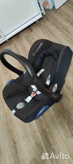 Автокресло, автолюлька Maxi-Cosi Cabrio Fix
