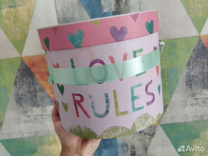 Шляпная коробка для цветов