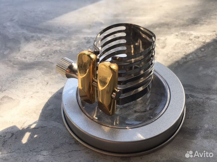 Лигатура для саксофона