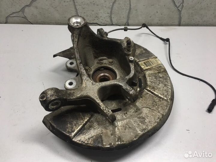 Цапфа задняя левая Bmw 7-Seria F02 4.4 10