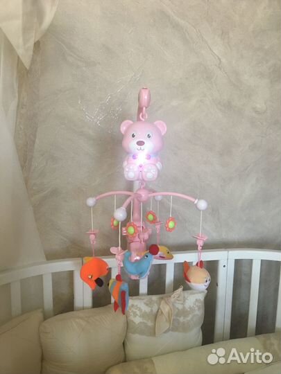 Мобильного на кроватку