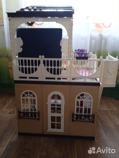 Домик кукольный