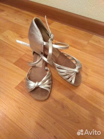 Туфли для занятий танцами