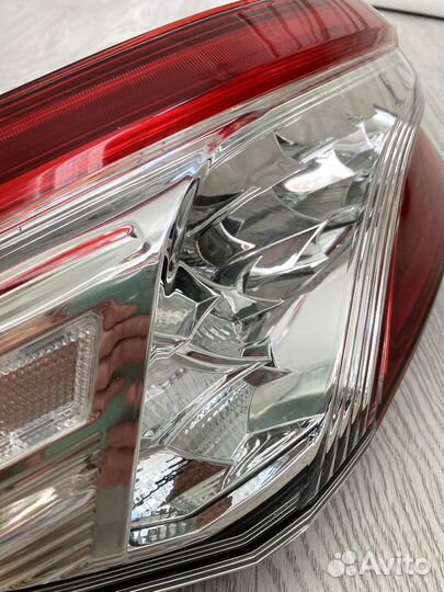 Фонарь задний левый наружний