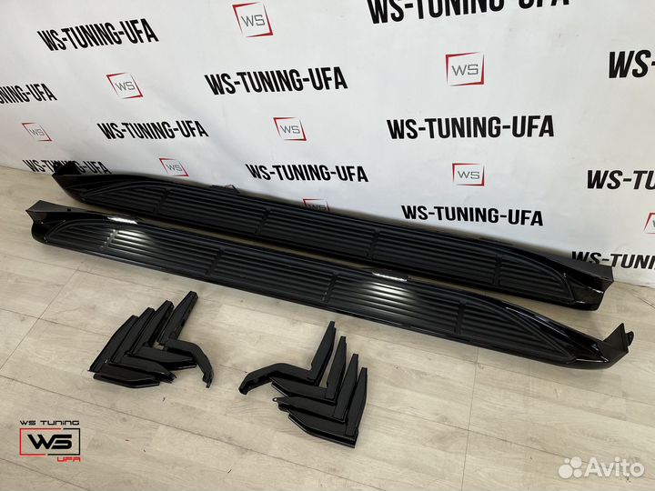 Пороги с подножкой Toyota Land Cruiser 100 ZN92