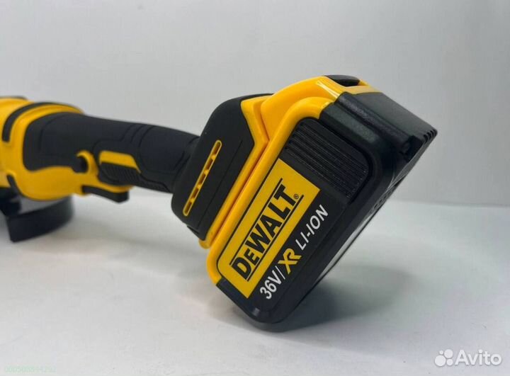 Аккумуляторная болгарка DeWalt