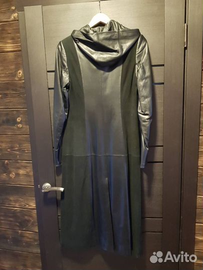 Кожаный плащ