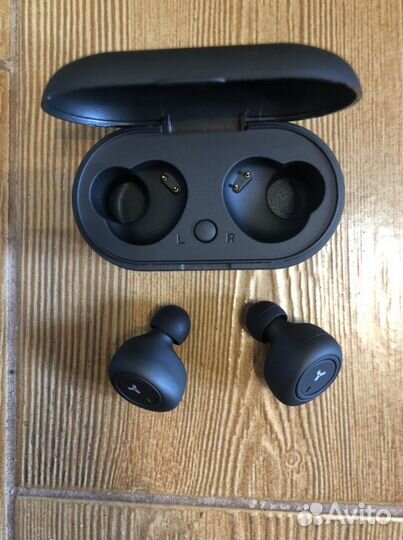 Беспроводные наушники Denim TWS