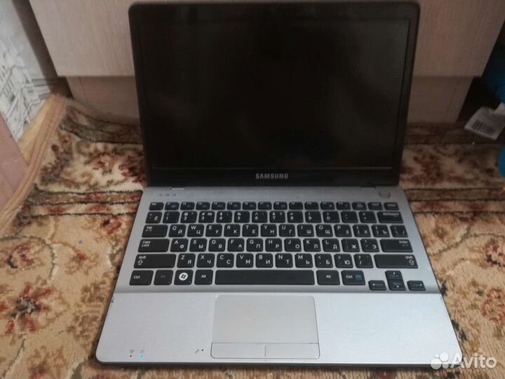 Ноутбук Samsung np305u1a