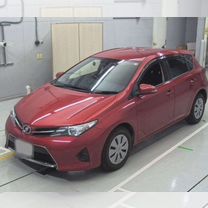 Toyota Auris 1.5 CVT, 2013, 57 000 км, с пробегом, цена 1 030 000 руб.