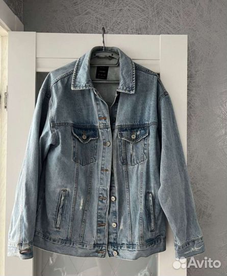 Джинсовая куртка bershka