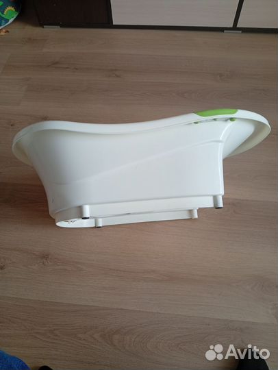 Ванночка для купания новорожденного