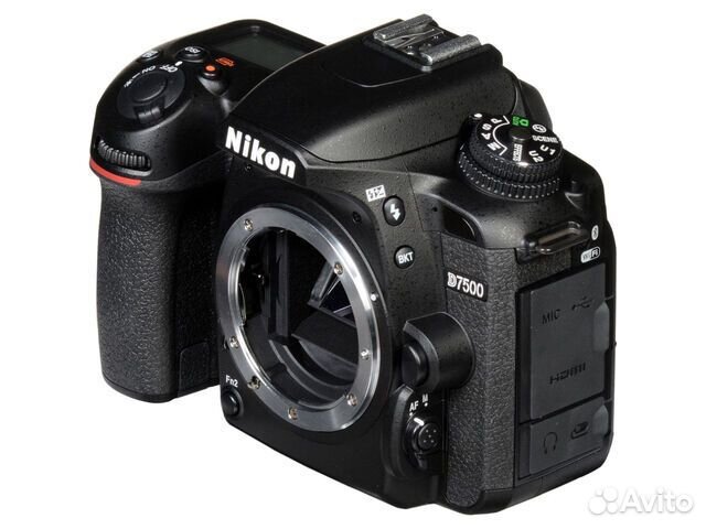Фотоаппарат Nikon D7500 Body