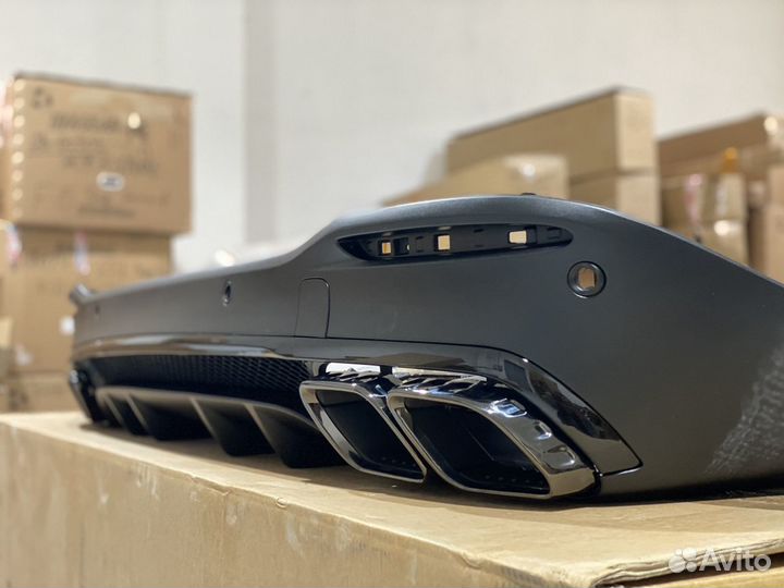 Черный диффузор AMG 63 gls 167