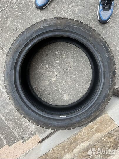 Pirelli Ice Zero 245/45 R19