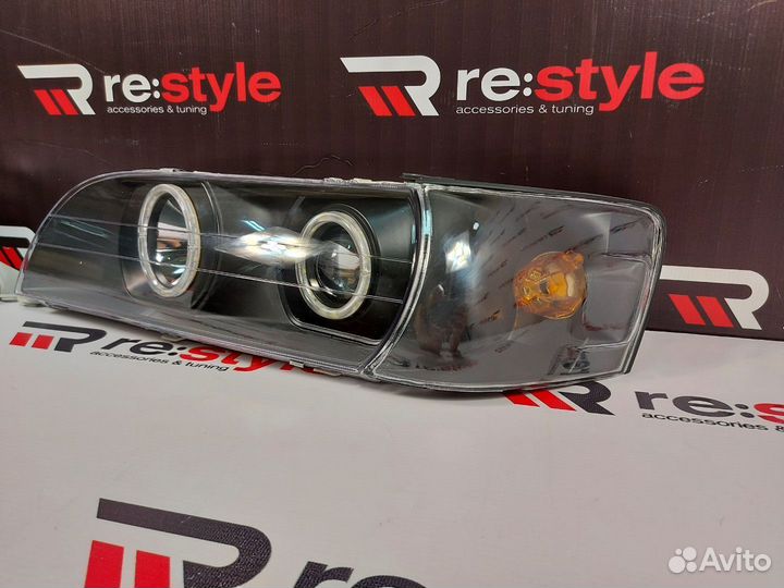 Фары Toyota Chaser 100 LED Темные