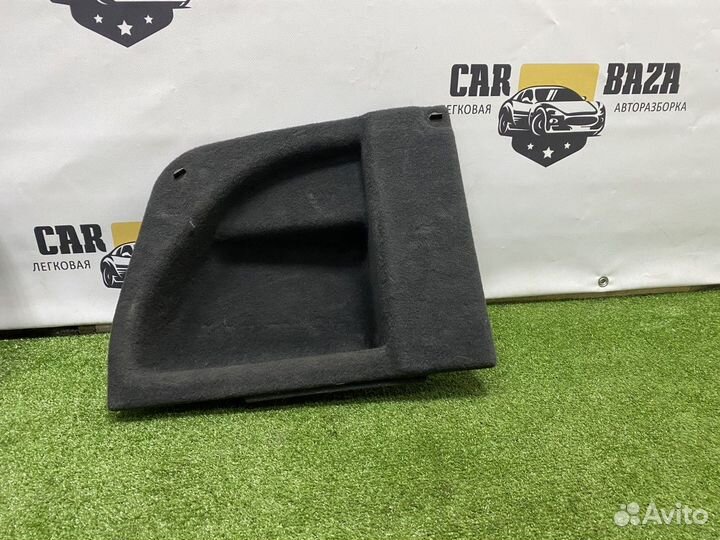 Обшивка багажника Audi A8