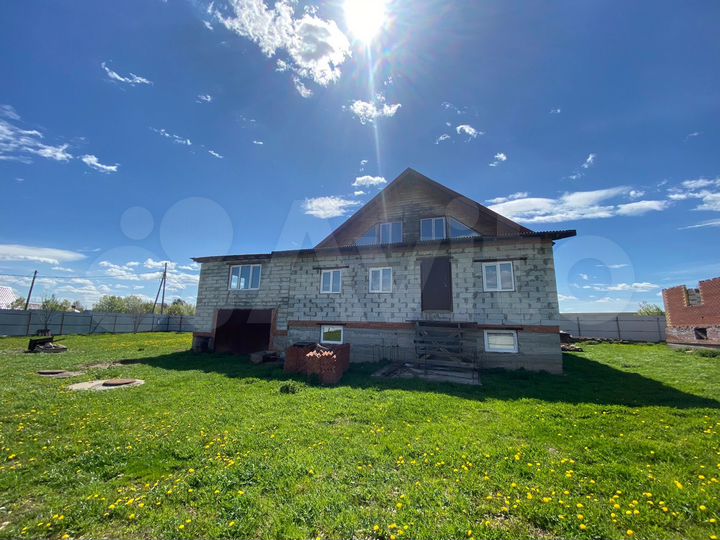 Дом 197,3 м² на участке 17,3 сот.