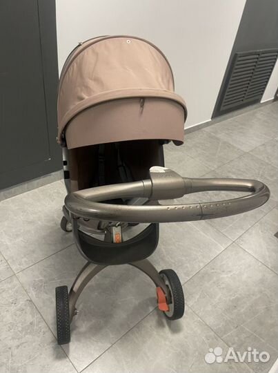 Коляска stokke