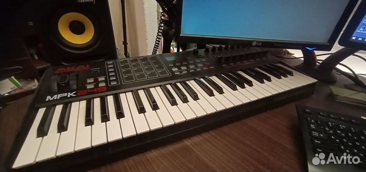 Midi клавиатура akai MPK249