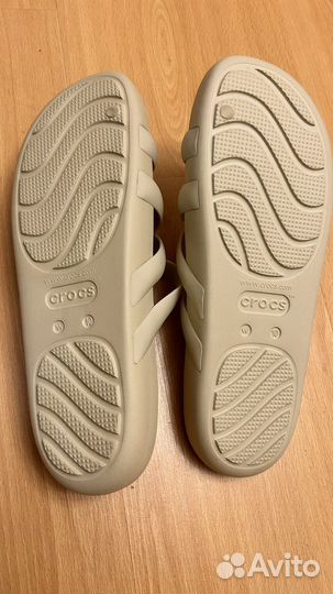 Женские шлепанцы crocs р.40