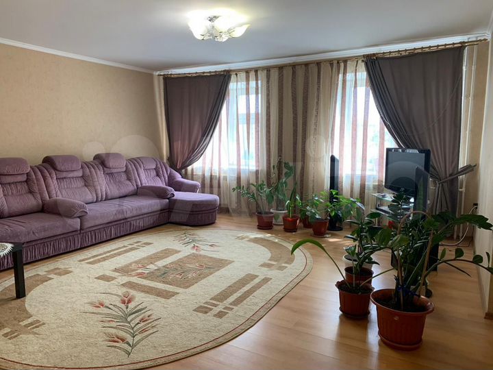 3-к. квартира, 101,2 м², 4/10 эт.