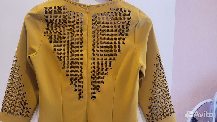 Платье, 44 размер, горчичного цвета